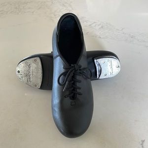 TAP SHOES